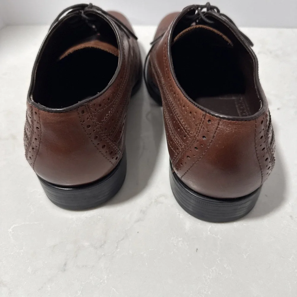 Johnson & Murphy   Wingtip Leather Oxford Brown Size 11 1/2 Excellent